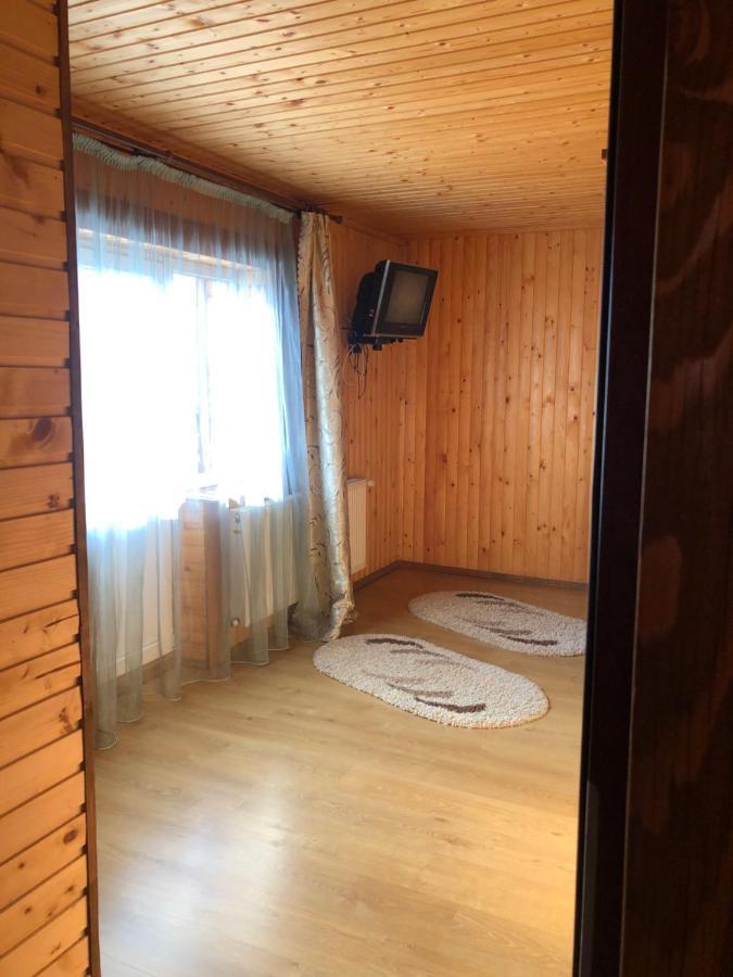 Опришок Hotel Palyanytsya Exterior foto