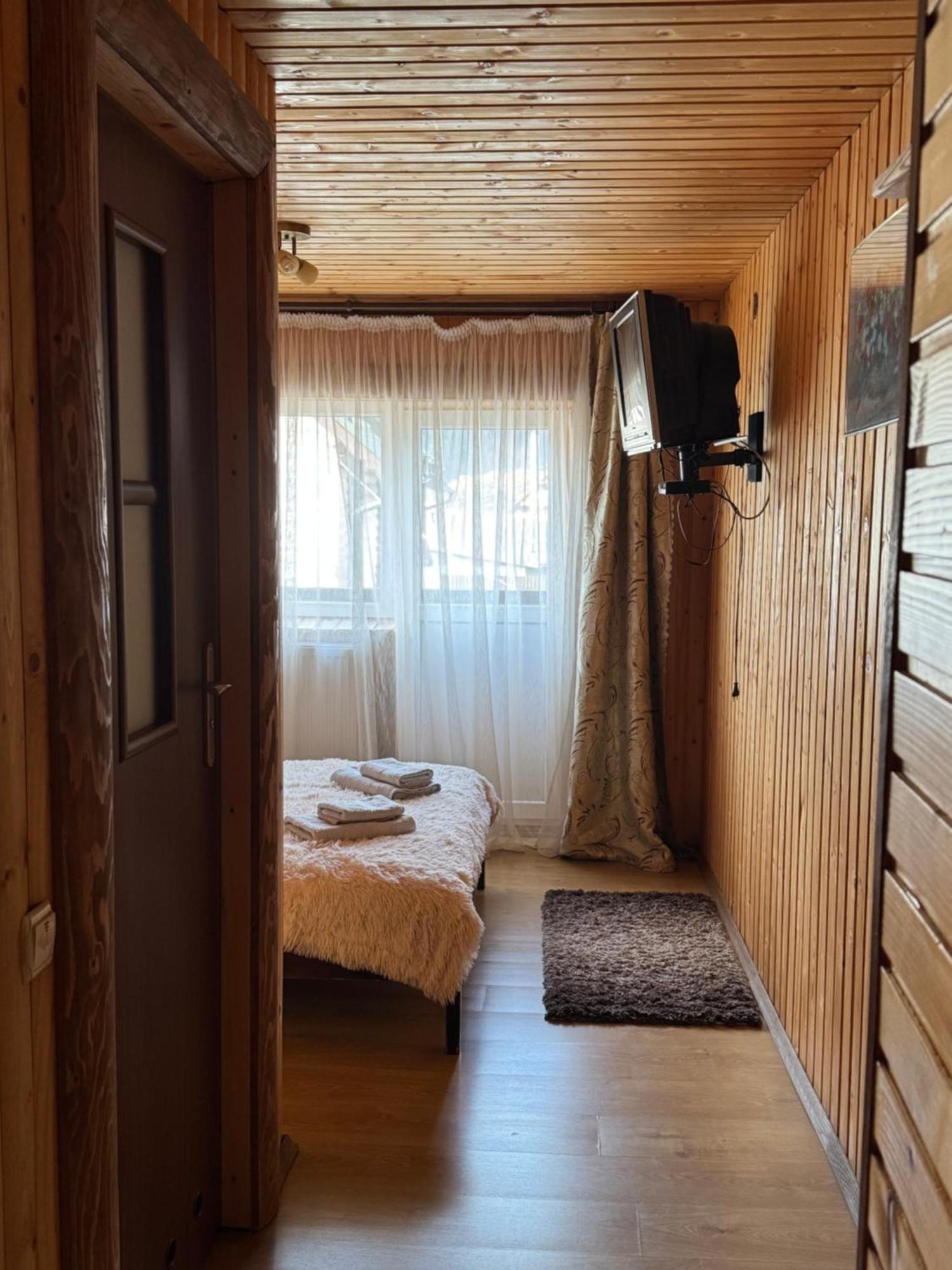 Опришок Hotel Palyanytsya Exterior foto