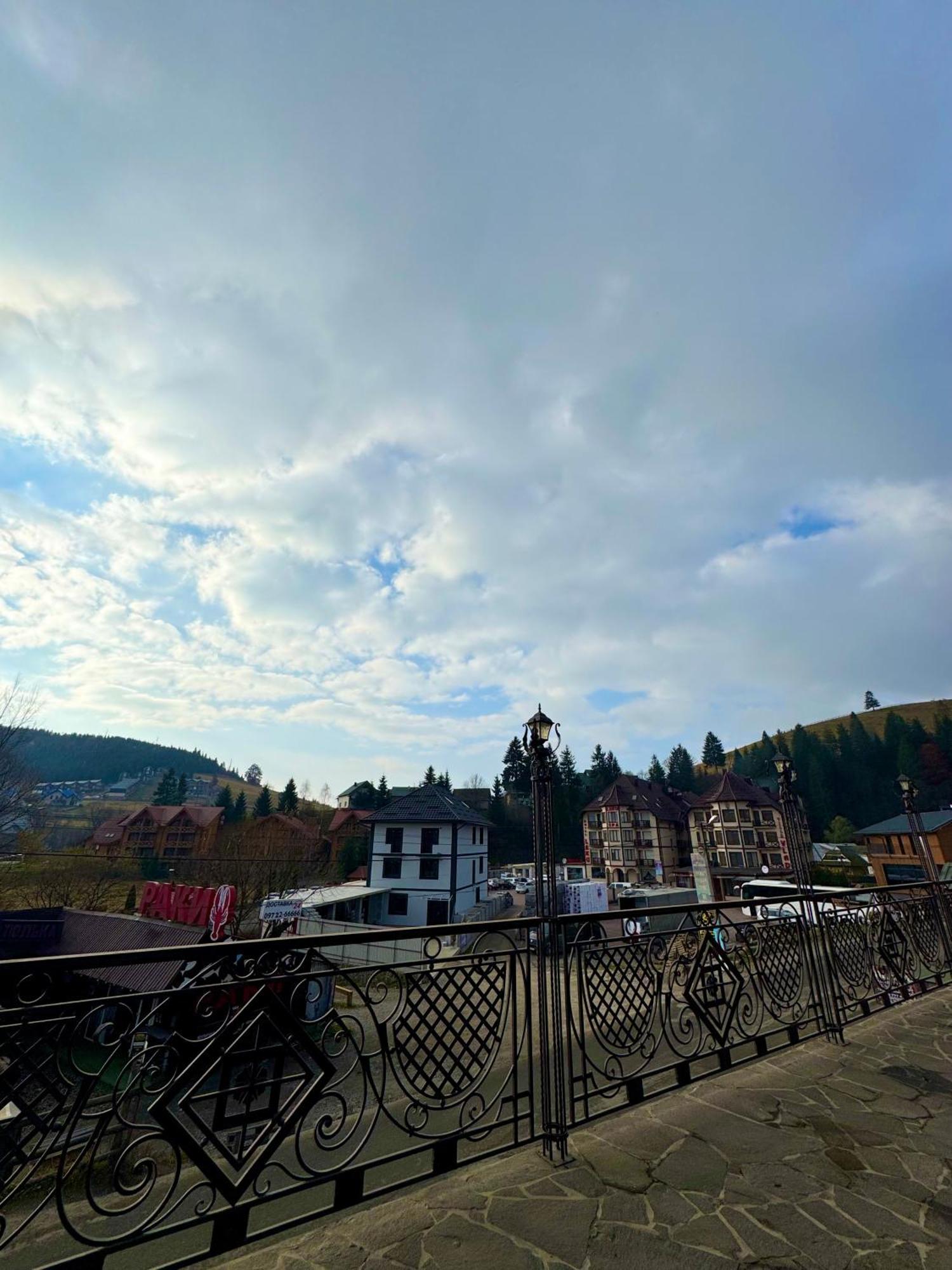 Опришок Hotel Palyanytsya Exterior foto