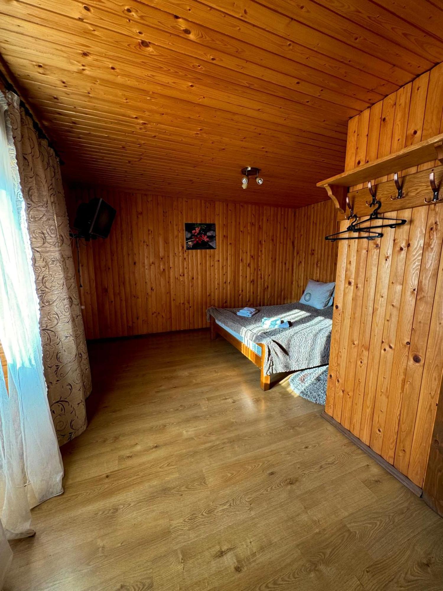 Опришок Hotel Palyanytsya Exterior foto